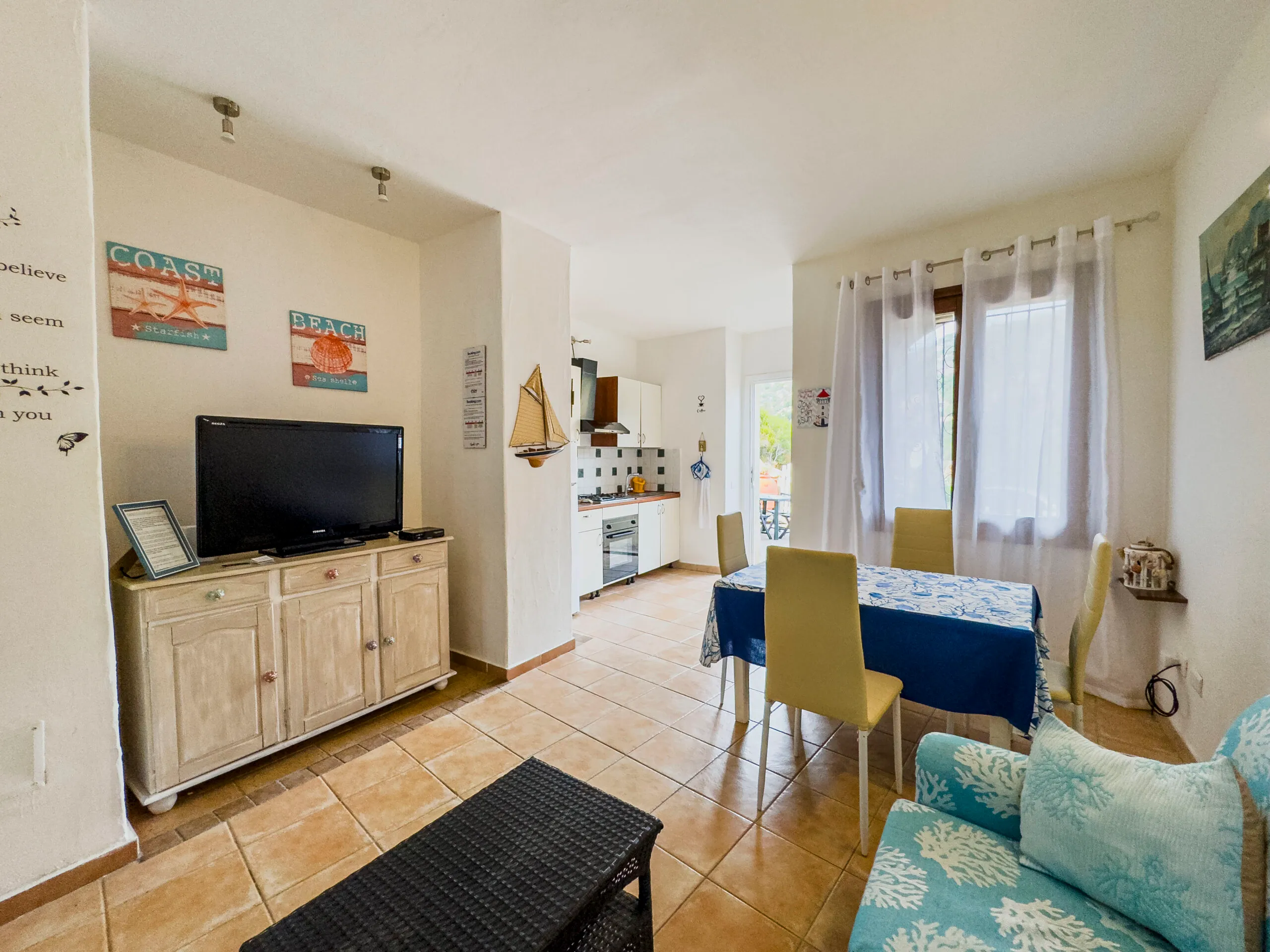 FamilyHouse living area (view 2)
